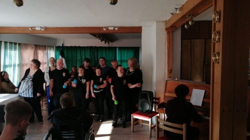 Maarjakodu noored esinesid Vabariigi aastapäevale pühendatud kontserdil